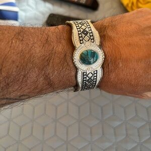 Solid .925 Montana Silver co. and Turquoise Men's Bracelet 8.5 inches. Gorgeous!